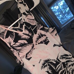 Light pink and black floral print tank top